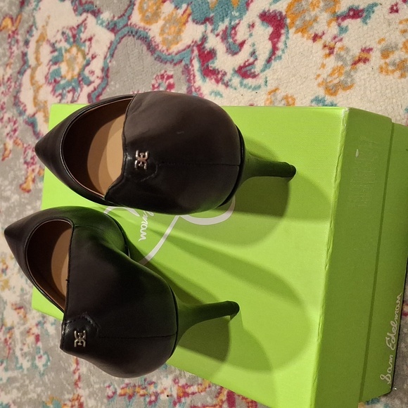 NIB Sam Edelman Black Leather Pumps - Picture 8 of 8